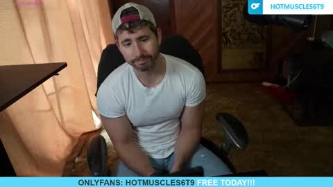 hotmuscles6t9 online show from 05/27/26, 02:25
