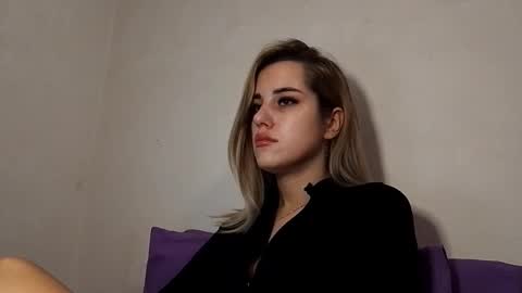 hotmusex online show from 11/28/25, 12:08