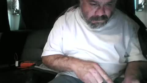 hotnriv13 online show from 02/25/25, 02:54