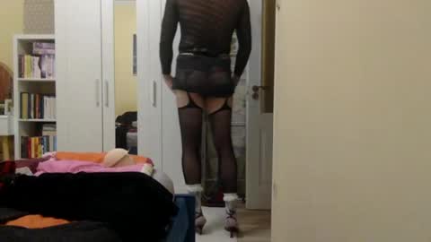 hotnylonboy online show from 06/10/26, 09:14
