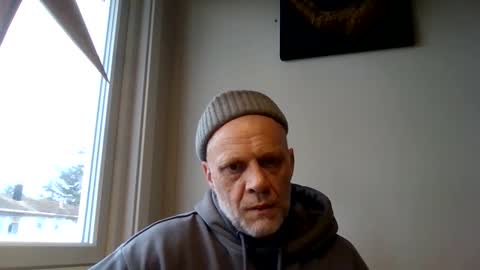 Snapshot of hototo2 chatting on 12/15/25, 12:09 hototo2 online show from 12/15/25, 12:09