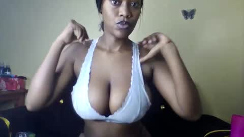 Snapshot of hotpussy712899 chatting on 05/07/26, 01:27 hotpussy online show from 05/07/26, 01:27