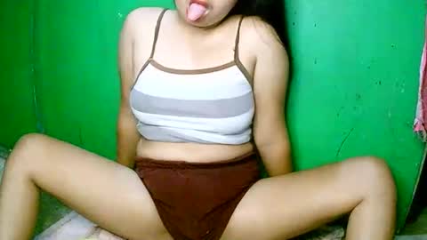 hotpussy_lipsxx69 online show from 03/18/26, 06:22