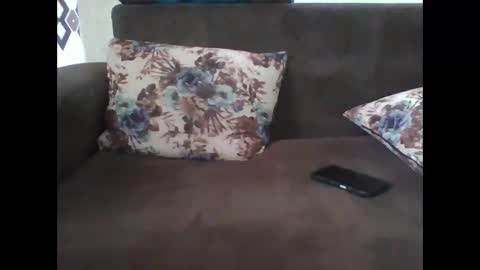 hotrinnah online show from 11/27/25, 08:49