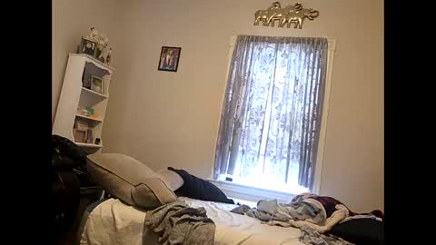 hotrox6942 online show from 03/22/26, 04:32