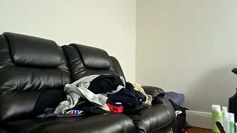 hotrox6942 online show from 04/17/26, 02:09