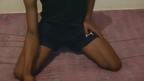 Snapshot of hotsavage_twins chatting on 04/10/26, 04:33 Remmy AND rono online show from 04/10/26, 04:33