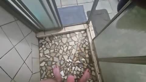 Snapshot of hotshotbadboy chatting on 10/23/25, 12:21 Hotshot online show from 10/23/25, 12:21