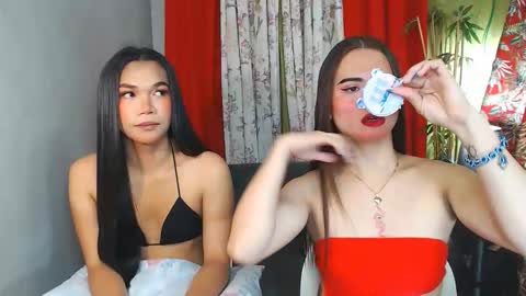 Snapshot of hotsinfulbabes_savana chatting on 05/27/26, 02:08 Savana olala online show from 05/27/26, 02:08