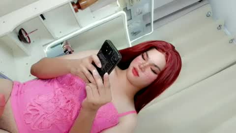 Snapshot of hotsiren101 chatting on 06/16/26, 01:03 hotsiren101 online show from 06/16/26, 01:03