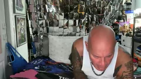 hotstuff775616 online show from 04/28/26, 02:38