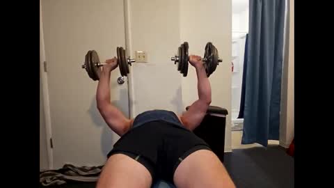 hotsummers95 online show from 01/09/26, 04:59