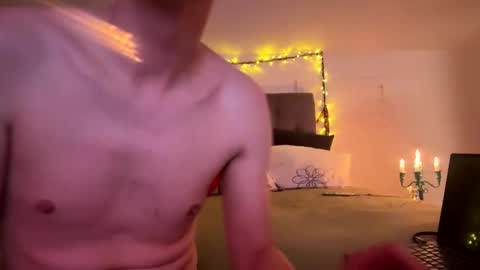 hottcouples00 online show from 05/01/26, 12:48