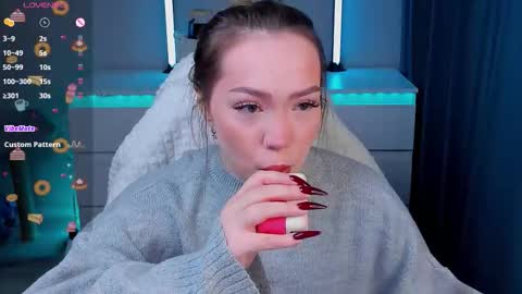 hello Im Eva online show from 02/10/26, 08:51