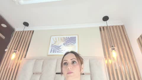 Snapshot of hottest_mature__ chatting on 09/23/25, 02:03 Natalie  online show from 09/23/25, 02:03