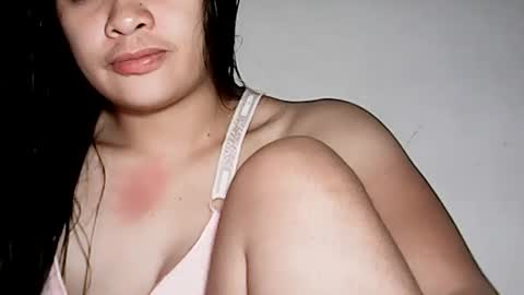 Snapshot of hottie_asianbabe chatting on 07/08/26, 02:16 Leen online show from 07/08/26, 02:16