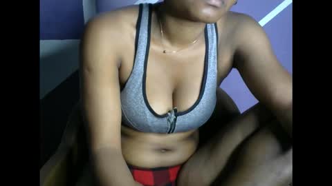 hottie baddie14 online show from 09/13/25, 10:48