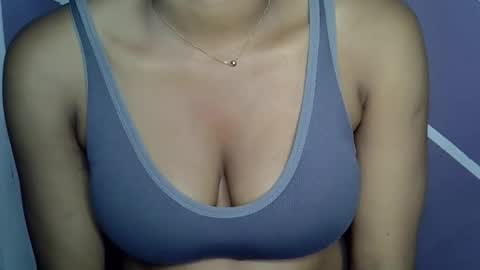 hottie baddie14 online show from 09/18/25, 06:04