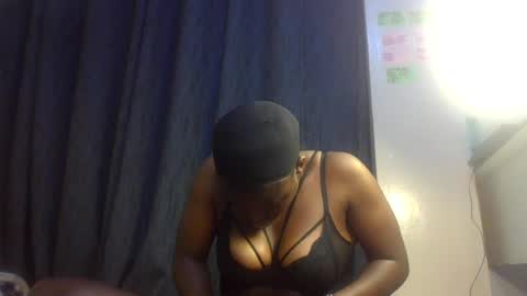 hottie_kittie online show from 06/24/26, 11:59