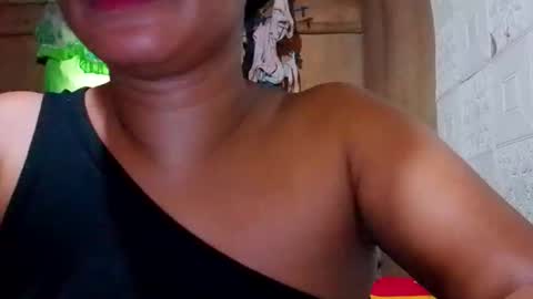 Snapshot of hottie_mama2022 chatting on 06/10/26, 09:57 Lyn online show from 06/10/26, 09:57
