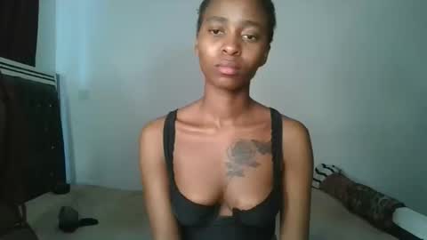 Snapshot of hottie_mistie chatting on 06/05/26, 06:52 hottie_mistie online show from 06/05/26, 06:52