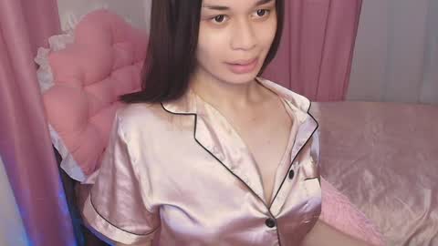 Snapshot of hottie_rhaffa chatting on 05/21/26, 09:33 Terra online show from 05/21/26, 09:33