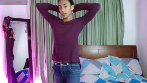 Snapshot of hottieboycrazy chatting on 12/20/24, 06:50 stiven online show from 12/20/24, 06:50