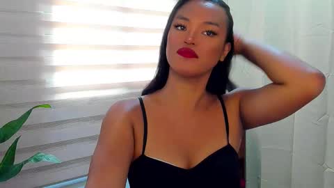 Maxine online show from 09/22/25, 01:18