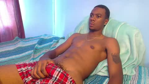 independent Model online show from 04/01/26, 09:23