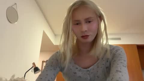 HotTransGirlie online show from 06/29/26, 04:08