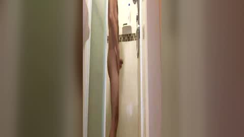 Snapshot of hottt_stuff23 chatting on 06/15/26, 11:01 Greek godess online show from 06/15/26, 11:01