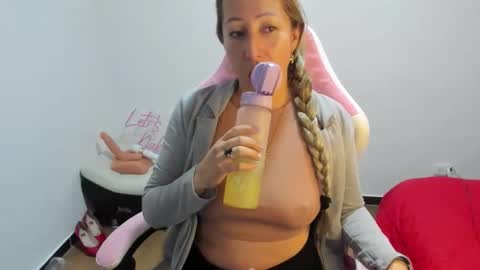 hottychrystal online show from 11/29/25, 11:30