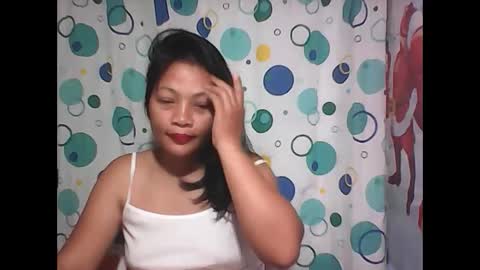 hottyelle1 online show from 03/18/26, 04:10