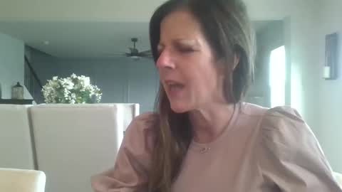 Snapshot of hotwifehotlife01 chatting on 04/24/26, 10:23 Hotwifehotlife01 online show from 04/24/26, 10:23