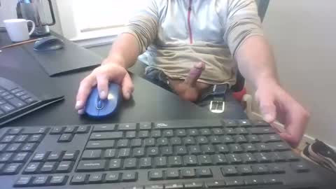 hoverday online show from 11/25/25, 04:07