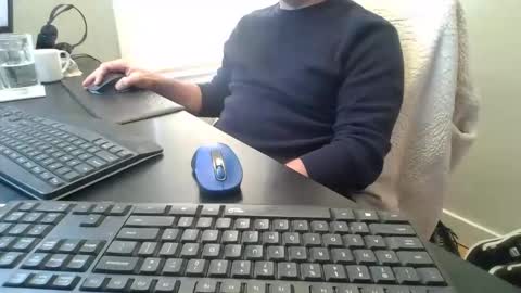 Snapshot of hoverday chatting on 02/12/26, 07:20 hoverday online show from 02/12/26, 07:20