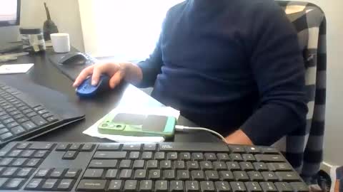 Snapshot of hoverday chatting on 03/21/26, 03:26 hoverday online show from 03/21/26, 03:26