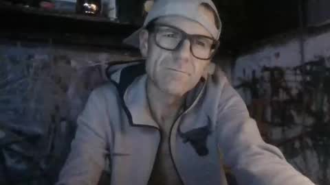 ask me online show from 11/24/25, 08:47