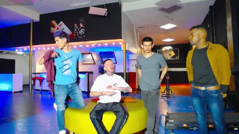 HOWENTS online show from 01/25/25, 01:21