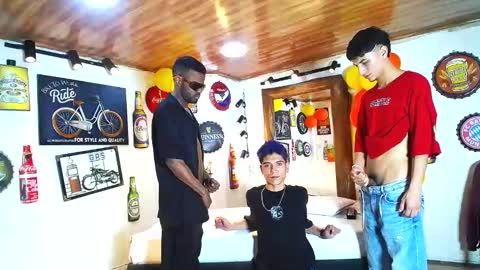 HOWENTS online show from 02/02/25, 02:38