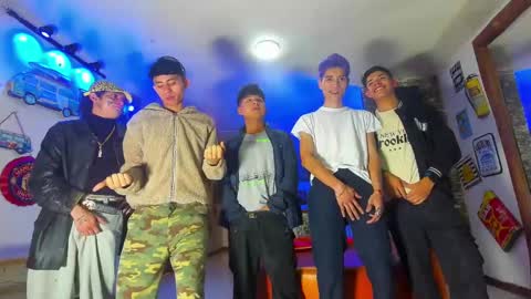 HOWENTS online show from 03/12/25, 04:08