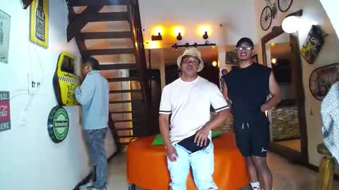 HOWENTS online show from 11/04/25, 12:10