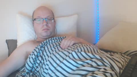 Snapshot of hoyboydkk chatting on 10/16/25, 02:12 Christian online show from 10/16/25, 02:12