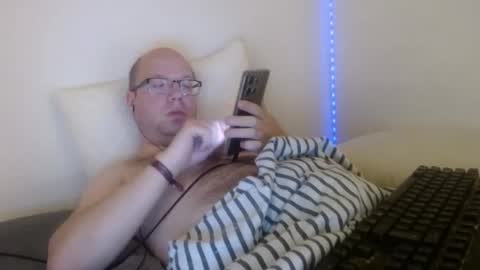 Snapshot of hoyboydkk chatting on 10/19/25, 12:00 Christian online show from 10/19/25, 12:00