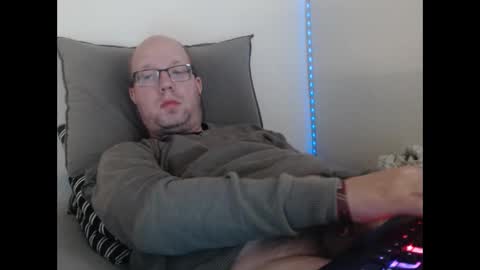 Christian online show from 04/25/26, 03:53