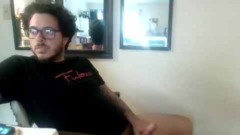 Snapshot of hoyosjay68 chatting on 02/11/25, 02:24 Jay.....jayhoe878 SC online show from 02/11/25, 02:24