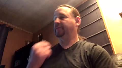 Snapshot of hpoker chatting on 02/13/25, 12:00 hpoker online show from 02/13/25, 12:00