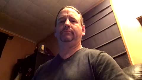 Snapshot of hpoker chatting on 10/01/25, 10:43 hpoker online show from 10/01/25, 10:43