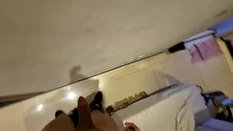 Snapshot of hricieri chatting on 10/14/25, 09:04 Henrique online show from 10/14/25, 09:04