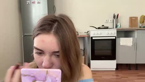 Snapshot of hsiuscherich chatting on 11/15/25, 09:28 hsiuscherich online show from 11/15/25, 09:28